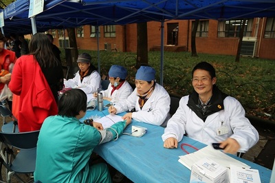 上海交通大学后勤集团成功举办第十期“特色服务一条街”活动 企业管理视角下的高校后勤服务探索